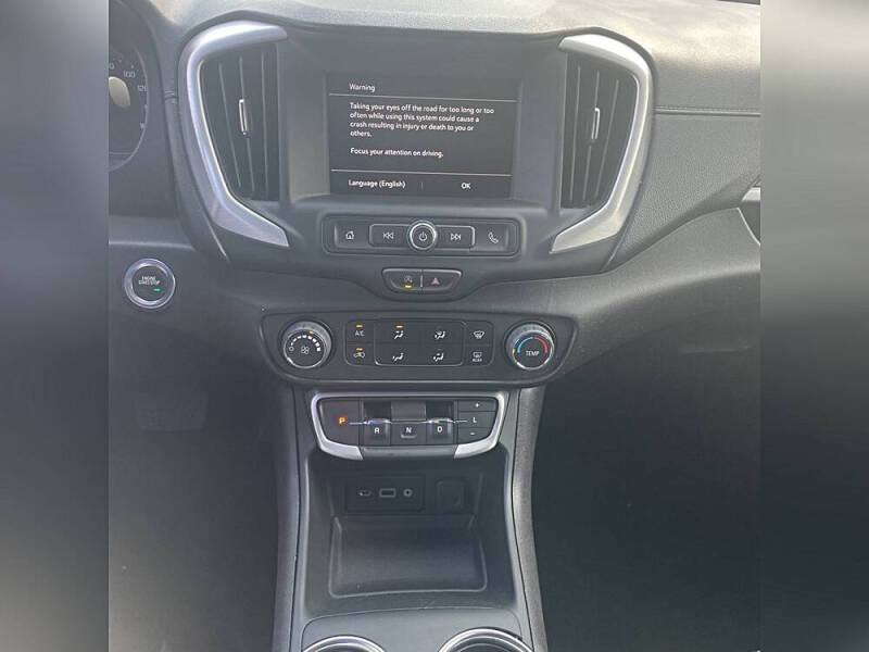 2024 GMC Terrain SLE