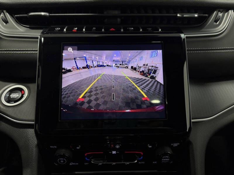 2025 Jeep Grand Cherokee Laredo X