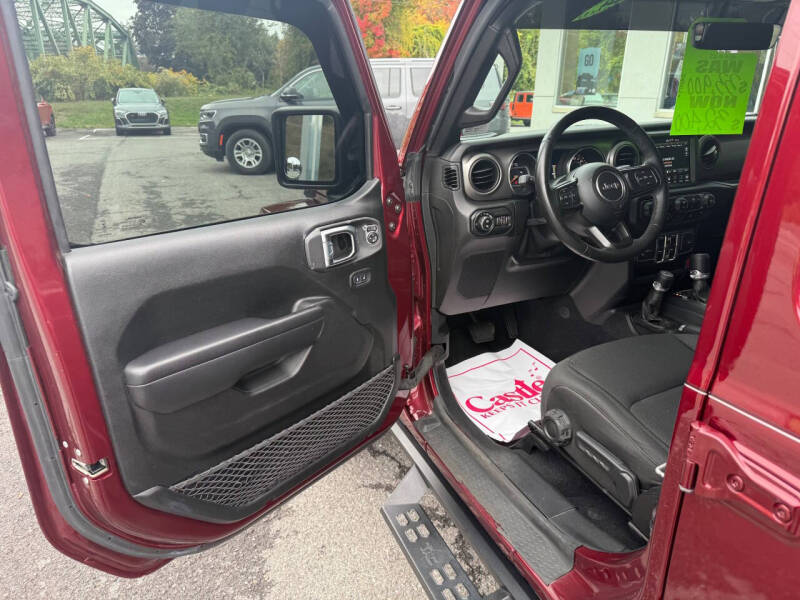 2021 Jeep Gladiator Sport