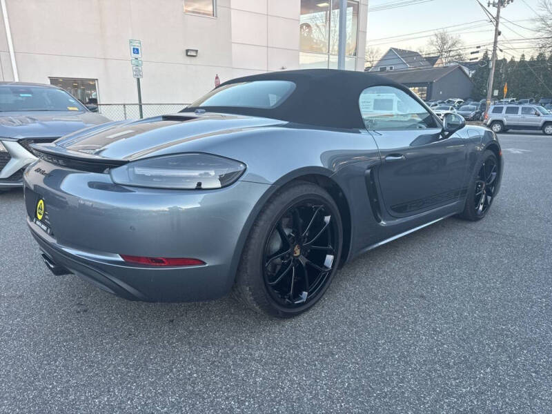 2025 Porsche 718 Boxster