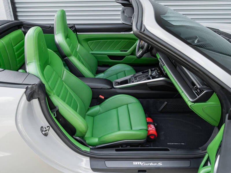 2022 Porsche 911 Turbo S