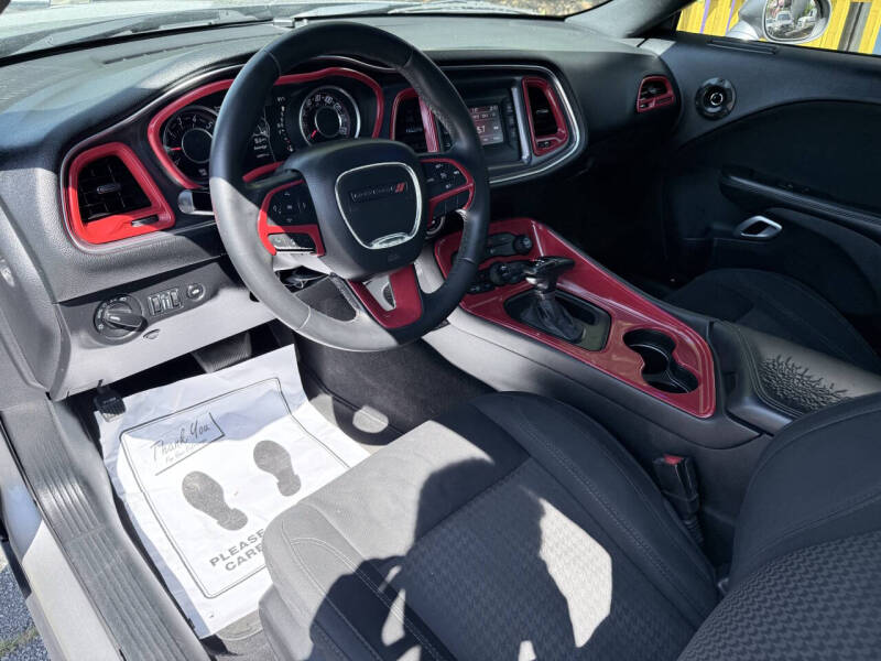 2016 Dodge Challenger SXT