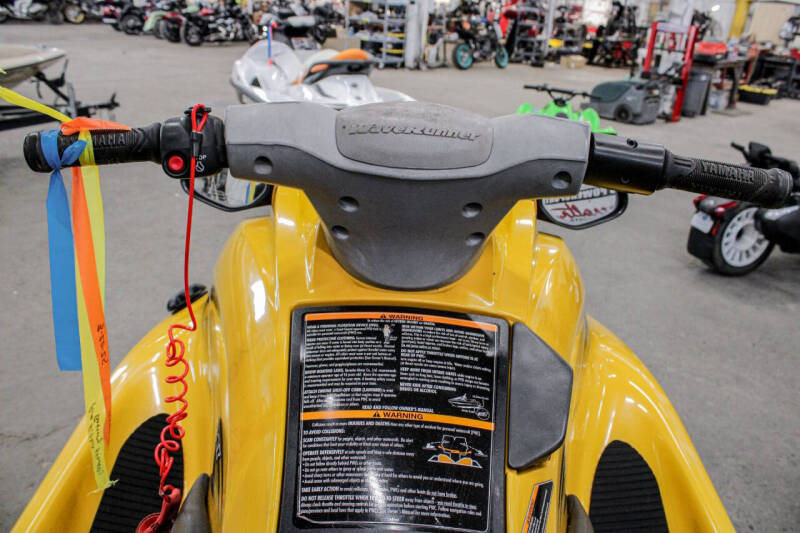 2013 Yamaha GP 800 R