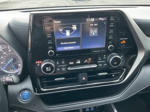 2022 Toyota Highlander Hybrid XLE