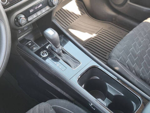 2022 Nissan Kicks SV