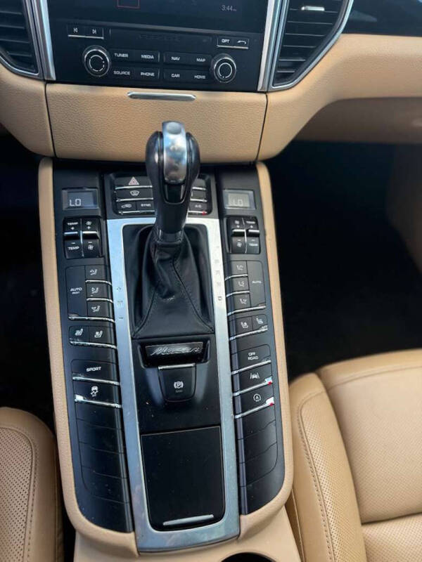 2018 Porsche Macan S