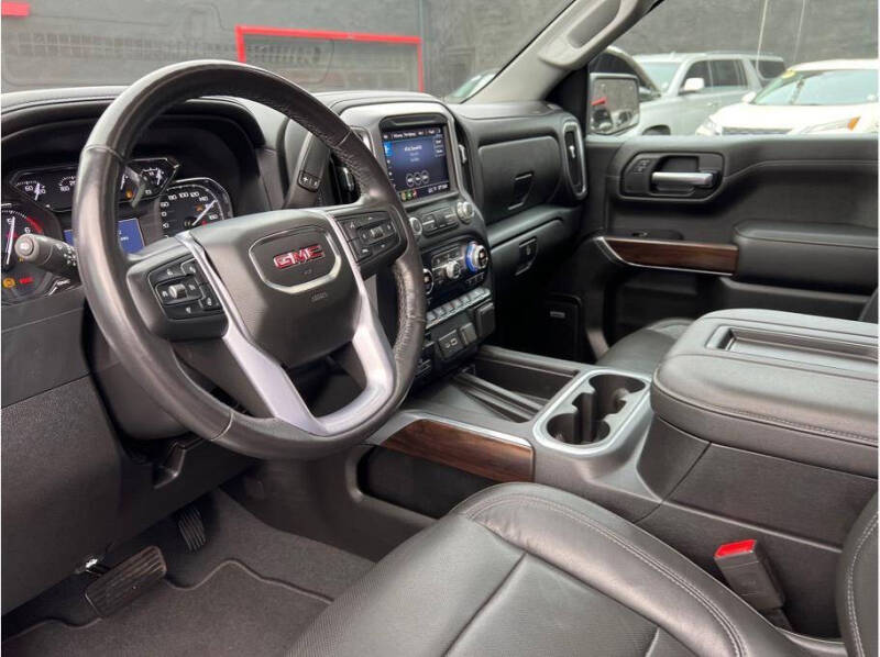 2019 GMC Sierra 1500 SLT photo 12