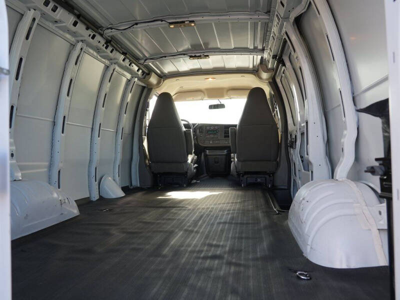 2017 Chevrolet Express 2500