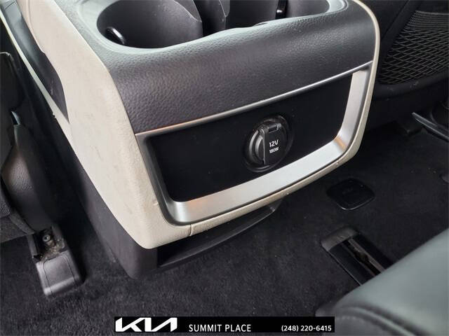 2023 Kia Carnival
