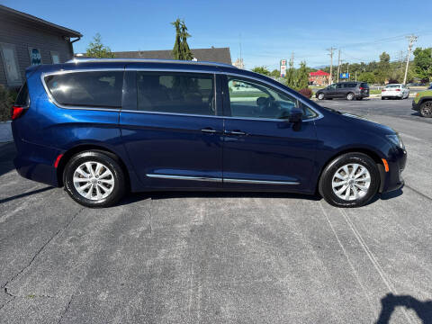 2018 Chrysler Pacifica Touring L