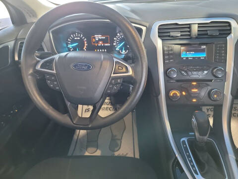 2014 Ford Fusion SE