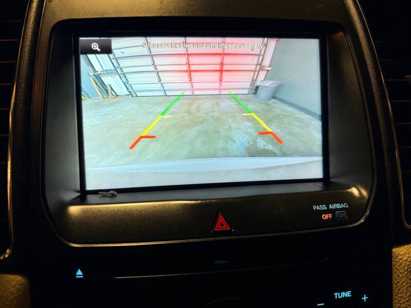 2015 Ford Taurus SEL