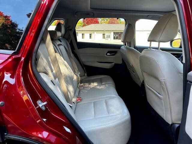 2021 Nissan Rogue SL