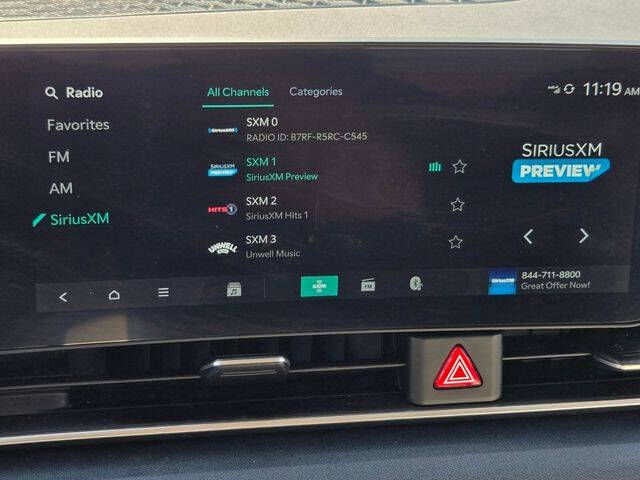 2025 Kia Carnival SX