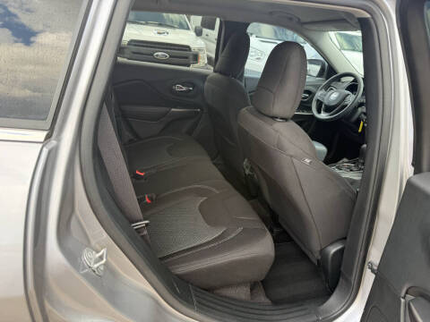 2019 Jeep Cherokee Latitude