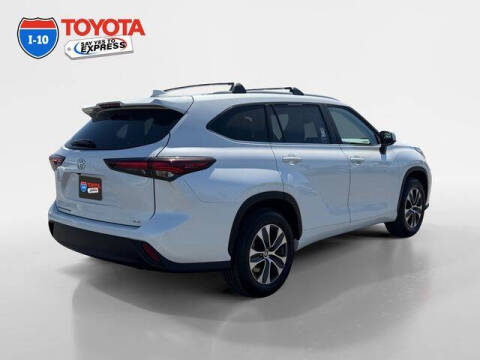 2025 Toyota Highlander XLE