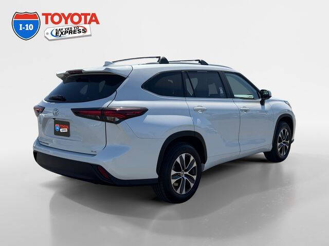 2025 Toyota Highlander XLE