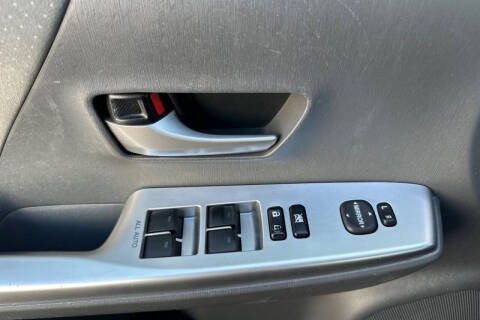 2014 Toyota Prius v