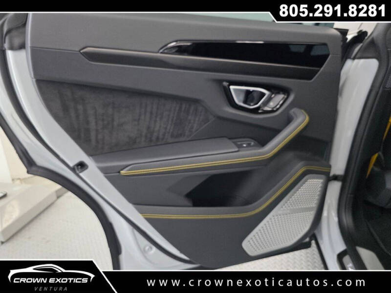 2022 Lamborghini Urus