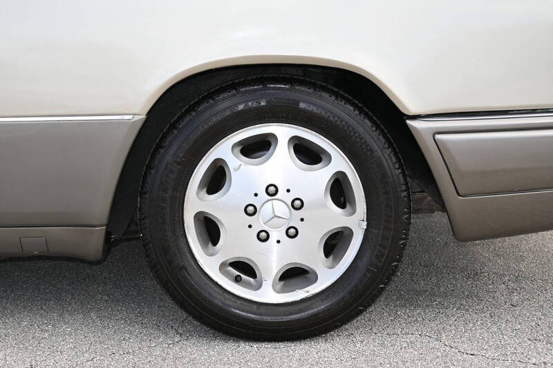 1995 Mercedes-Benz E-Class E 320