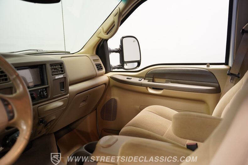 2002 Ford Excursion XLT