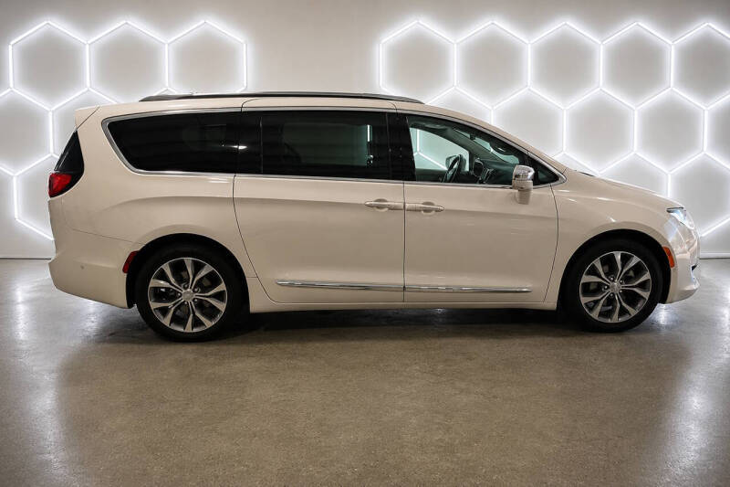 2020 Chrysler Pacifica Limited
