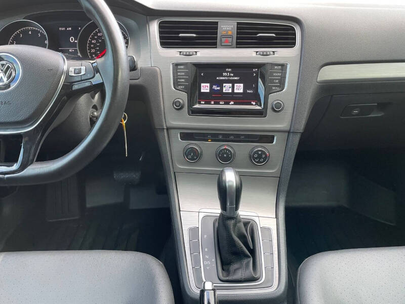2015 Volkswagen Golf TSI SEL