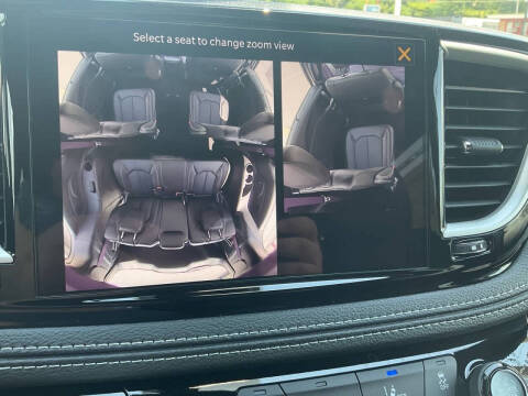 2027 Chrysler Pacifica Select