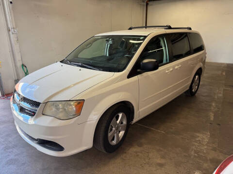 2013 Dodge Grand Caravan for sale at Desert Auto Deals in Tempe AZ