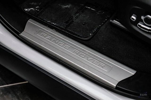 2020 Land Rover Range Rover Sport SVR