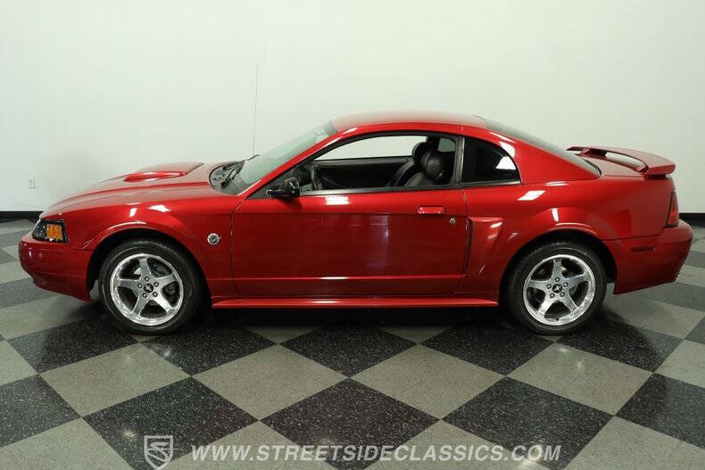2004 Ford Mustang GT Deluxe