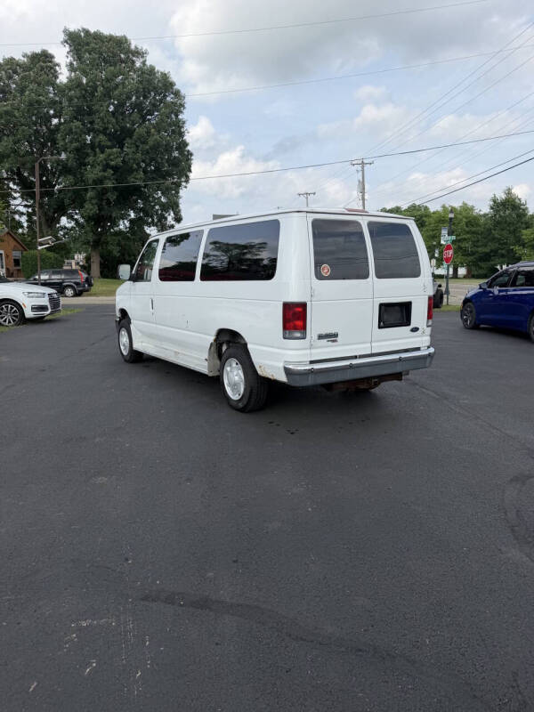 2008 Ford E-Series E-350 SD XLT