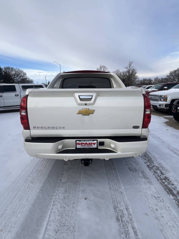 2013 Chevrolet Avalanche LTZ Black Diamond