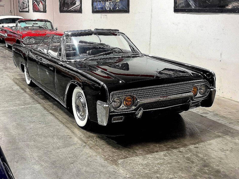 1961 Lincoln Continental