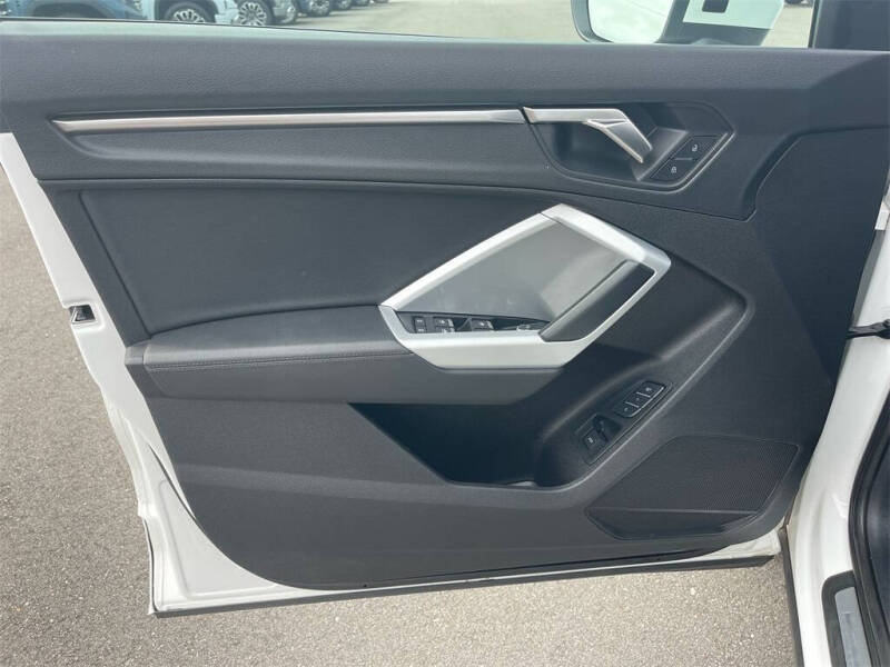 2023 Audi Q3 quattro S line Premium 45 TFSI