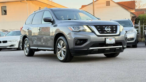 2019 Nissan Pathfinder S