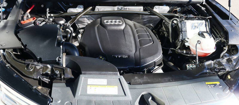 2020 Audi Q5 quattro Titanium Premium 45 TFSI