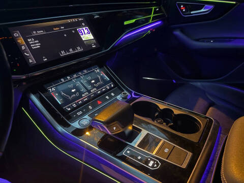 2019 Audi Q8 quattro Premium Plus 55 TFSI