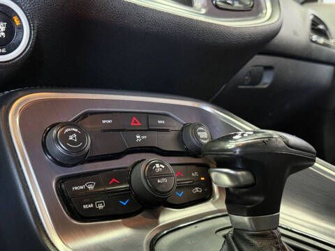 2016 Dodge Challenger SXT