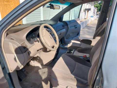 2008 Toyota Sienna LE 7-Passenger