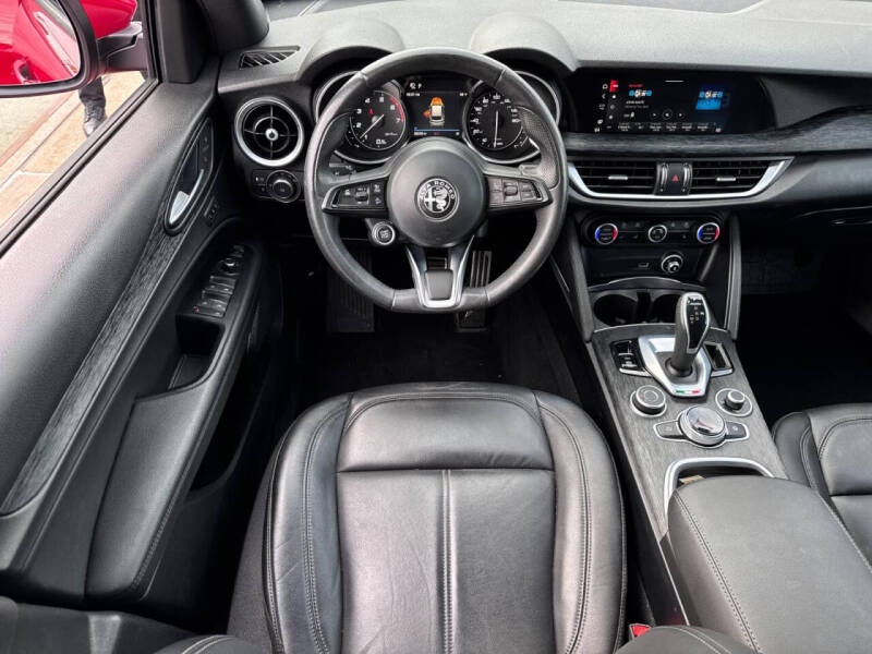 2022 Alfa Romeo Stelvio Sprint