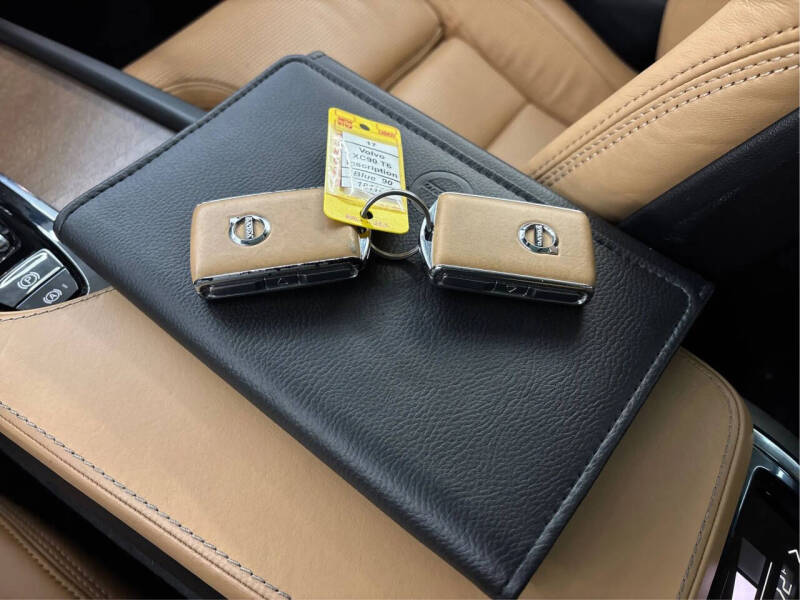 2017 Volvo XC90 T6 Inscription