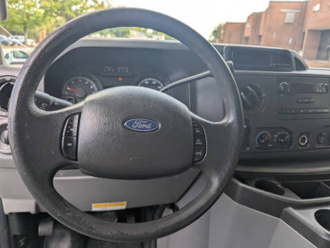 2012 Ford E-Series E-350 SD