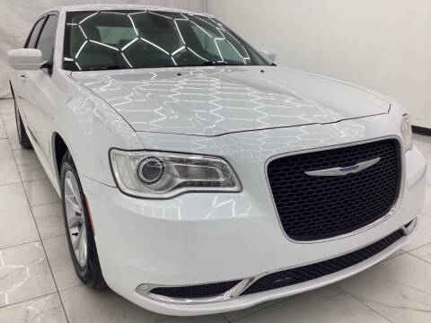 2021 Chrysler 300 Touring