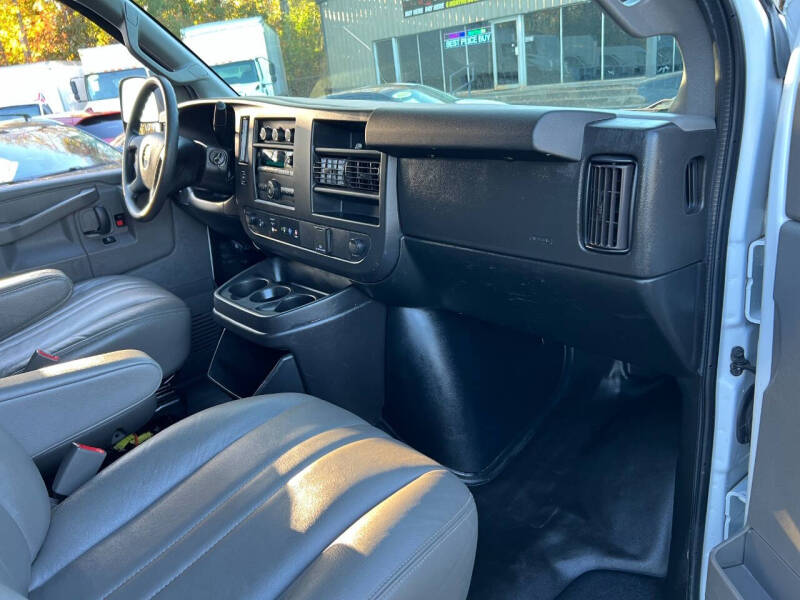 2021 Chevrolet Express 2500