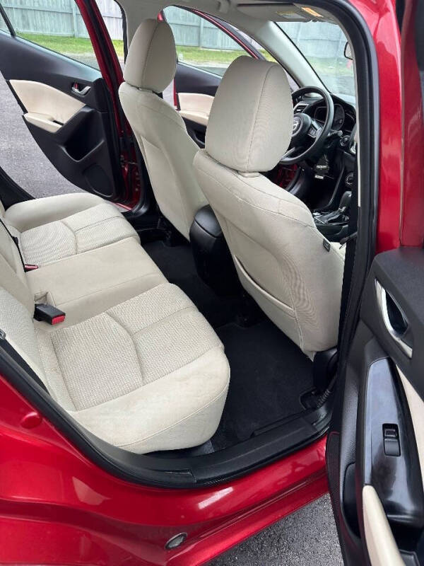 2018 Mazda MAZDA3 Sport