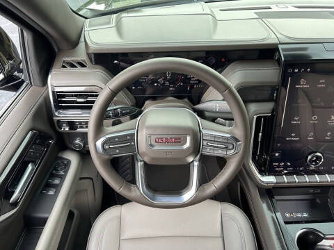 2025 GMC Yukon Elevation