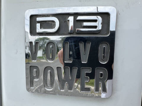 2016 Volvo VNL