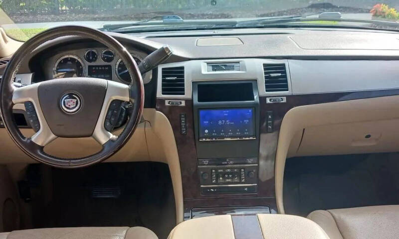 2011 Cadillac Escalade ESV Premium