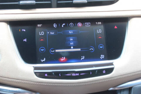 2017 Cadillac XT5 Platinum